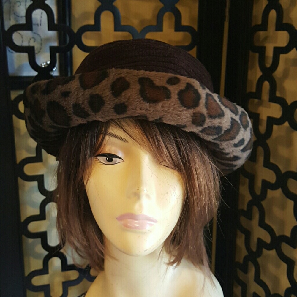 LEOPARD TRIM CHOCOLATE VINTAGE HAT‎